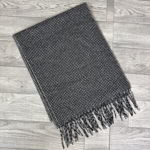 Jos. A. Bank 100% Cashmere Houndstooth Pattern Scarf Black Tan